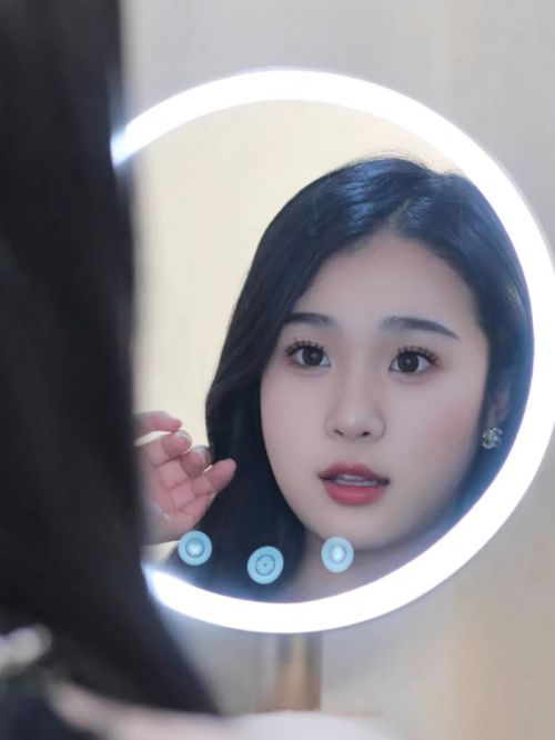 拯救手残党让化妆变得得心应手不朽情缘mg网址歌岚美妆镜(图2)