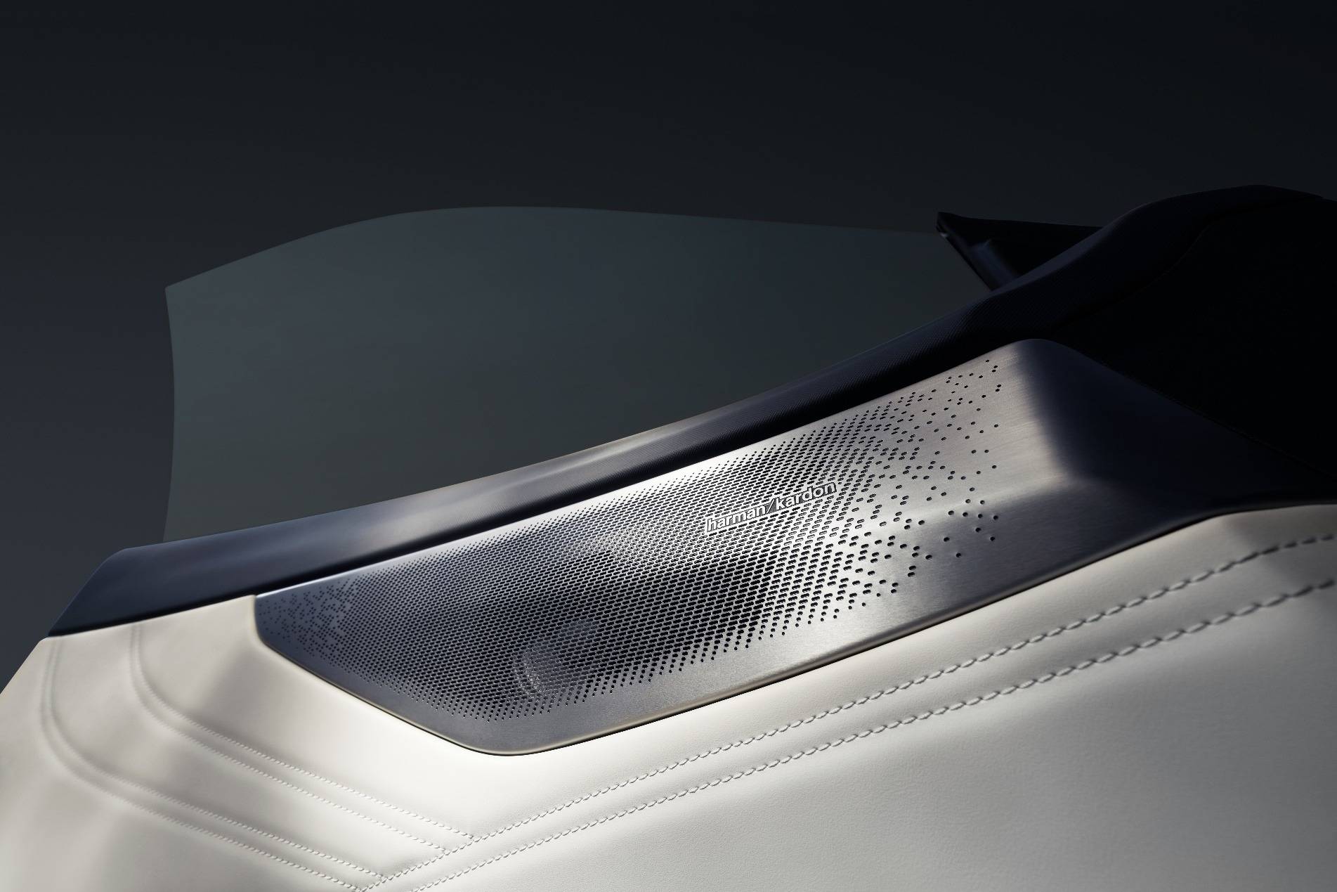 07 EM-P上市限时价1398万元起不朽情缘平台网站入门即高配的全新领克(图10)